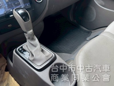 2021 小霸王 自排 標準 跑13萬多公里