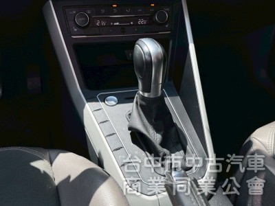 2018 Polo 230TSI R-Line 跑六萬多公里