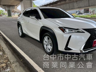 2019 UX200 跑四萬多公里