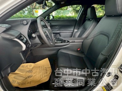 2019 UX200 跑四萬多公里