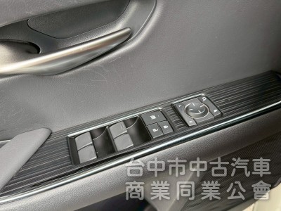 2019 UX200 跑四萬多公里