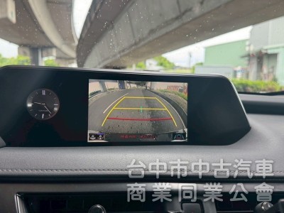 2019 UX200 跑四萬多公里