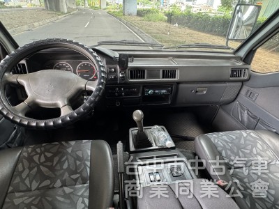 2012 得利卡 廂型車