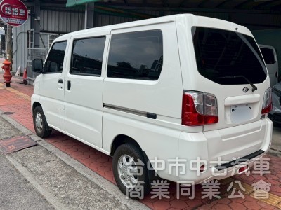 2023 A180 八人 自排 跑九千多公里