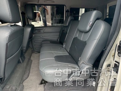 2023 A180 八人 自排 跑九千多公里
