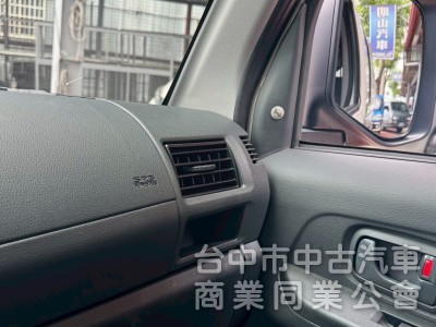2023 A180 八人 自排 跑九千多公里