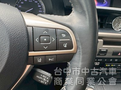 2016 ES200