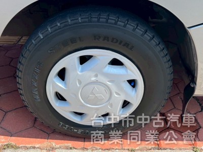 2012 得利卡箱型車