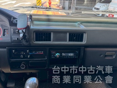 2012 得利卡箱型車