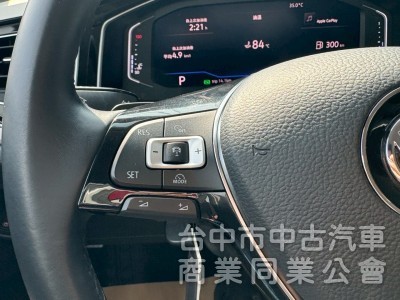 2018 Polo R-Line