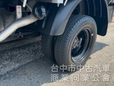 2020 小霸王 自排 免尿素 跑五萬