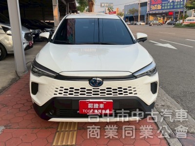 2025 Cross 油電 尊爵 跑一萬