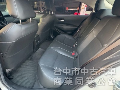 2021 Altis 豪華 跑四萬