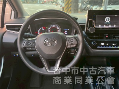 2021 Altis 豪華 跑四萬
