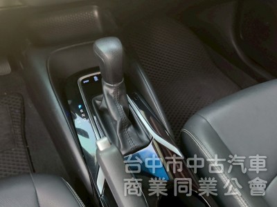 2021 Altis 豪華 跑四萬