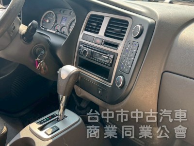 2019 小霸王 自排 大單廂 跑八萬多公里