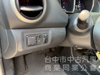 2018 Livina 1.6 行家皮椅版