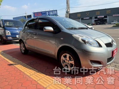 2012 Yaris 1.5 里程三萬多公里