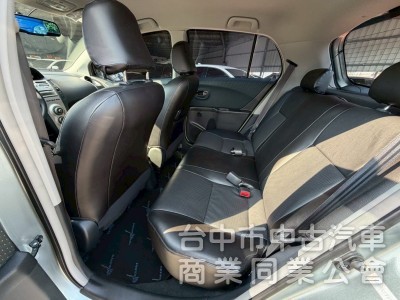 2012 Yaris 1.5 里程三萬多公里