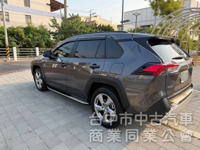 2020 Rav4 4WD跑六萬