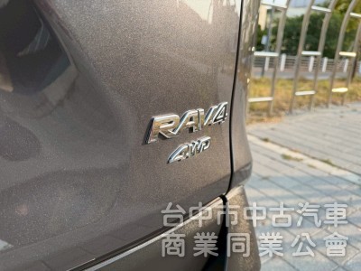 2020 Rav4 4WD跑六萬