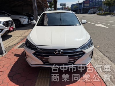 2019 Elantra 1.6旗艦 跑七萬多公里