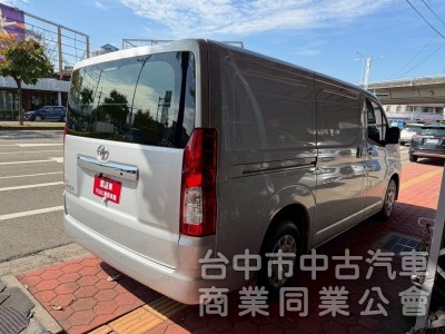2022 Hiace 跑一萬多公里