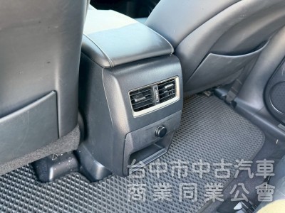 2016 RX200t 跑八萬多