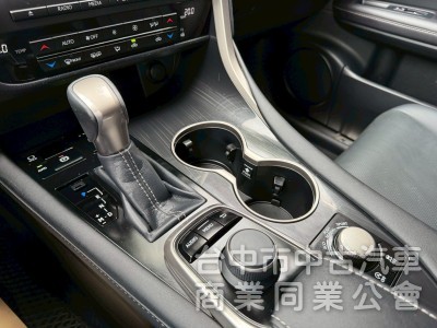 2016 RX200t 跑八萬多公里