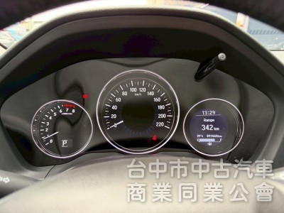 2018 HRV 1.8S 跑9萬多公里