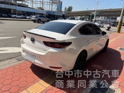 2020 Mazda 3跑十一萬多公里