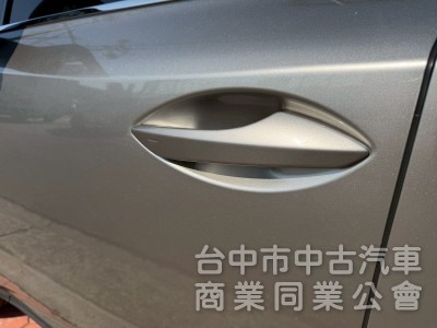 2016 NX200t豪華版 跑十一萬公里