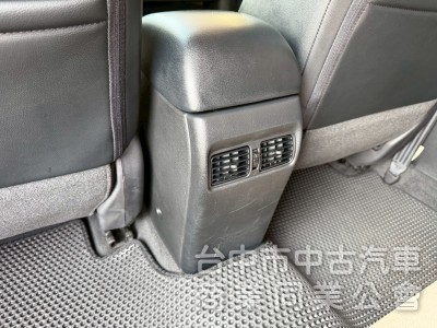 2017 iTiida 1.6旗艦 跑四萬多