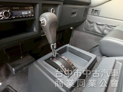 2023 得利卡廂型車 跑三萬多公里