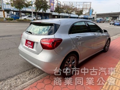 2015 A180 跑十萬多公里 原鈑件