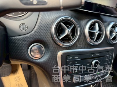 2015 A180 跑十萬多公里 原鈑件
