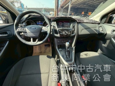 2017 Focus 時尚版跑七萬多公里