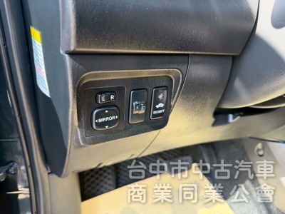 2013 Innova 2.0跑八萬多公里