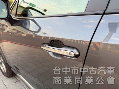 2019 Rav4 2.0旗艦跑三萬多