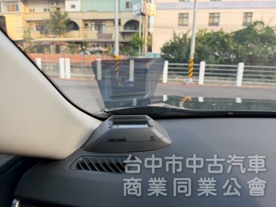 2019 Rav4 2.0旗艦跑三萬多