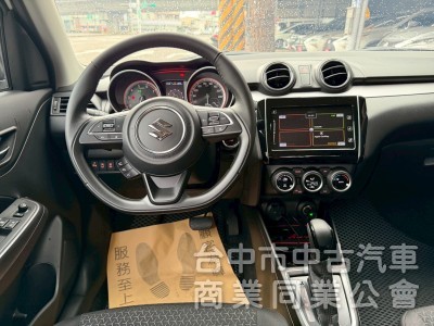 2022 Swift 1.2油電 跑五千多公里