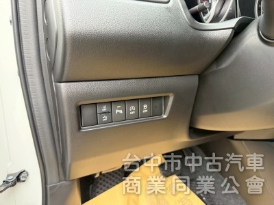 2022 Swift 1.2油電 跑五千多公里