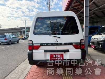 2023 得利卡廂型車 8人座自排