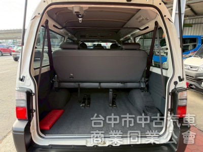 2023 得利卡廂型車 8人座自排