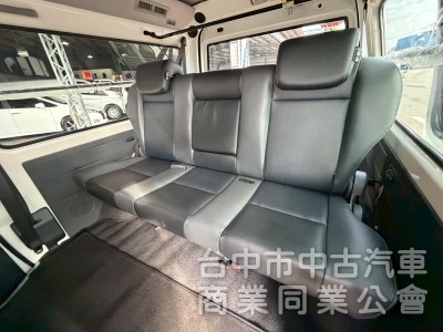 2023 得利卡廂型車 8人座自排