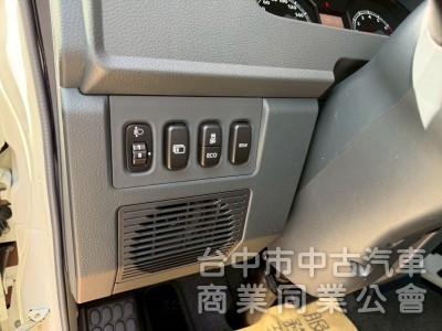 2023 得利卡廂型車 8人座自排