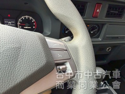 2023 得利卡廂型車 8人座自排