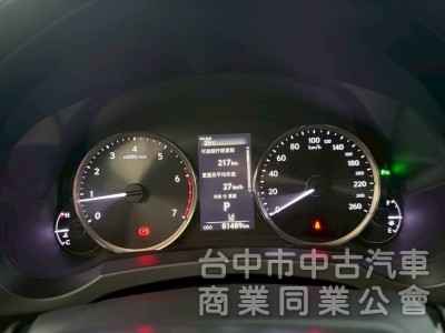 2017領 IS200t小改跑八萬多公里