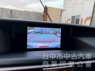 2017領 IS200t小改跑八萬多公里