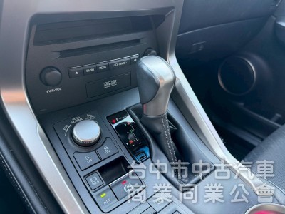 2015 NX200t旗艦跑八萬多公里